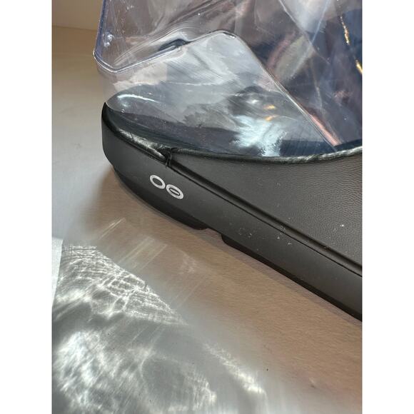 OOFOS slides - Picture 4 of 8